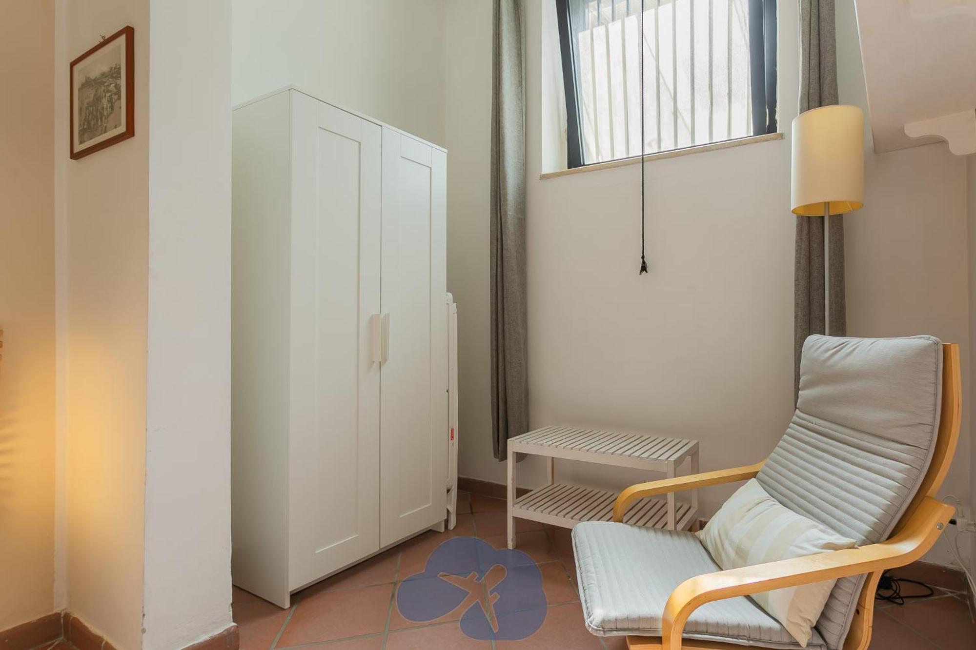 Airport House Apartment Бари Екстериор снимка