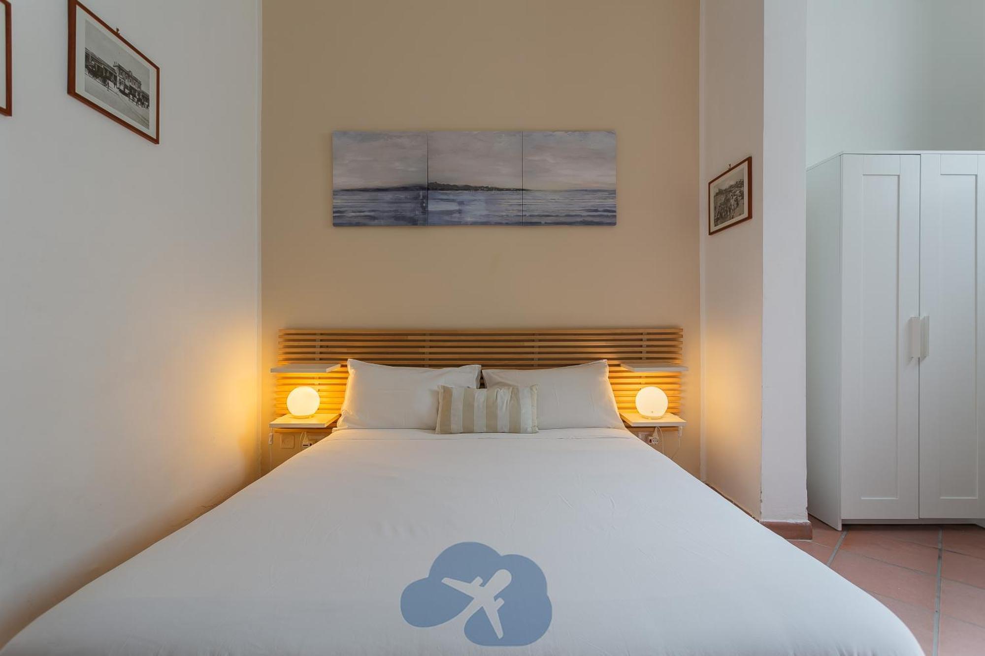 Airport House Apartment Бари Екстериор снимка