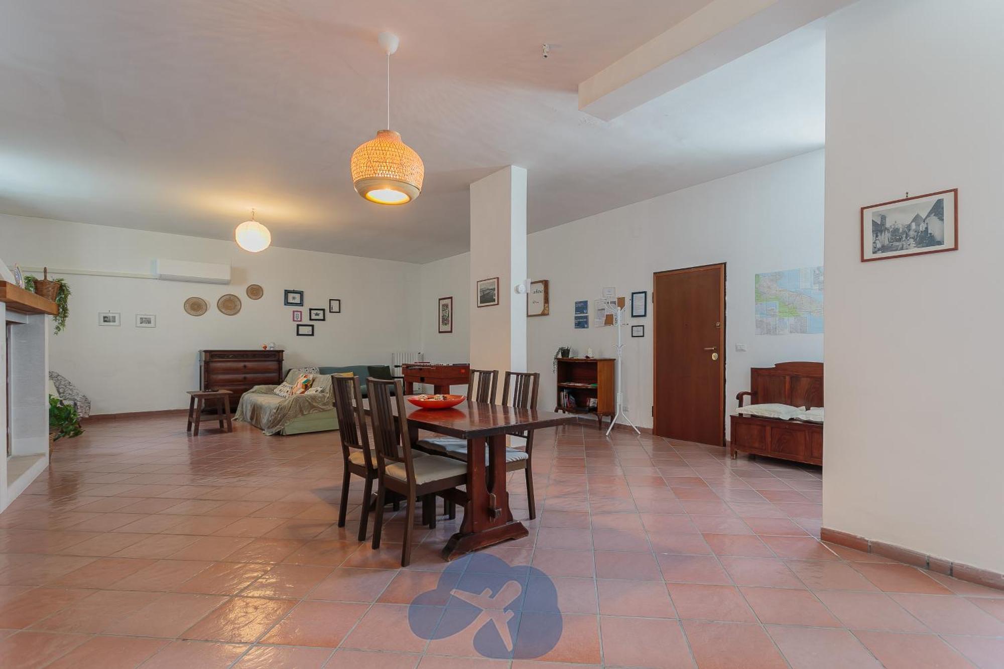 Airport House Apartment Бари Екстериор снимка