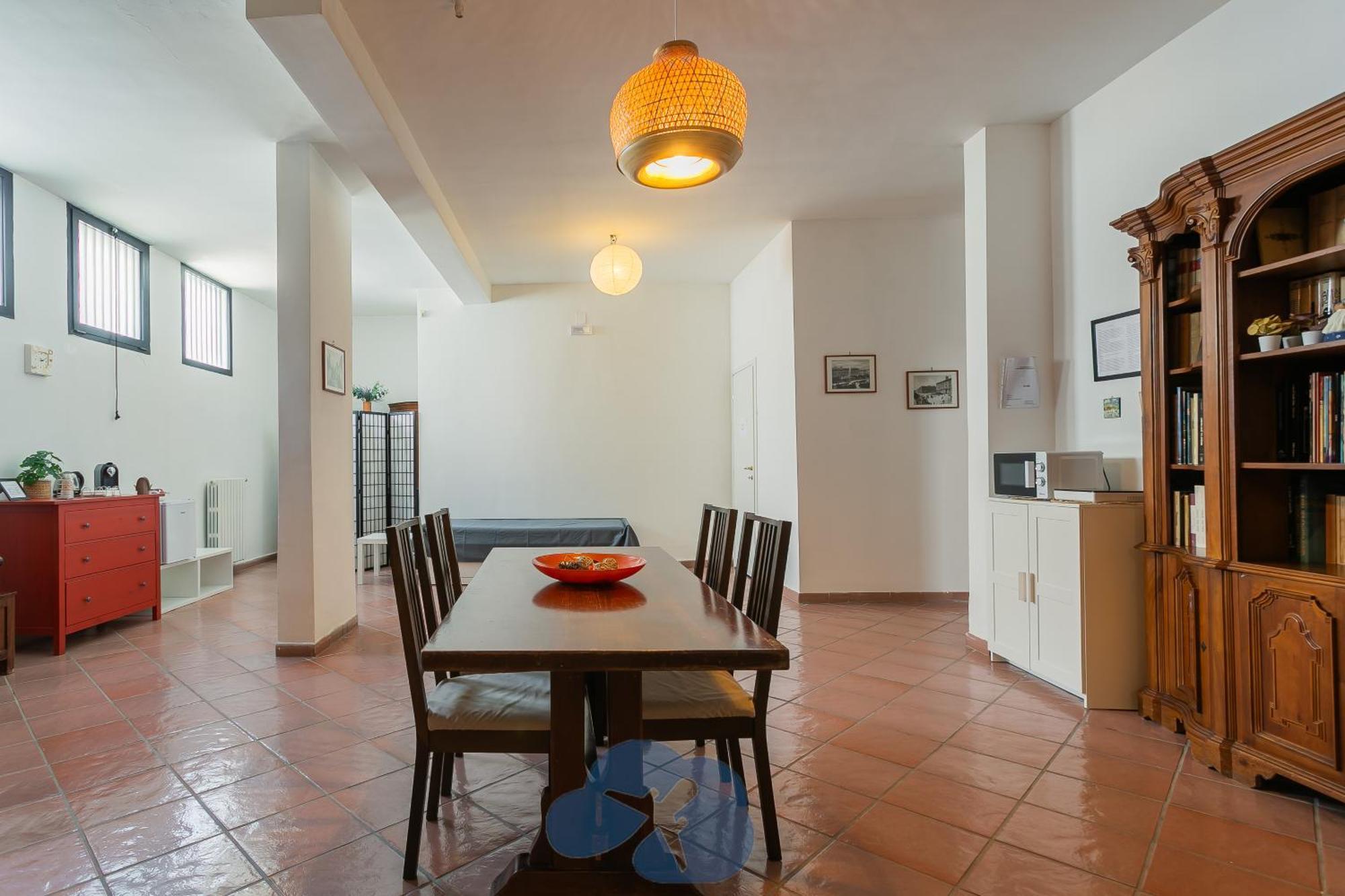 Airport House Apartment Бари Екстериор снимка